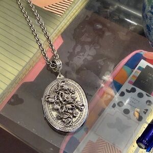 Whiting & Davis Silver Necklace with Intricate Pendant